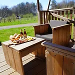 Роскошный шатер Glamperen Met Eigen Badkamer In De Peel Voor 6 Pers Happy *