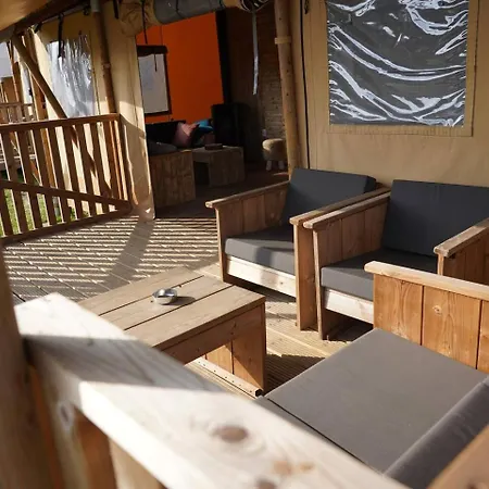 Luxuszelt Glamperen Met Eigen Badkamer In De Peel Voor 6 Pers Happy Behelp