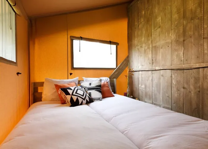 Glamping Glamperen Met Eigen Badkamer In De Peel Voor 6 Pers Happy *