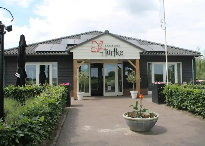 Glamperen Met Eigen Badkamer In De Peel Voor 6 Pers Happy Behelp