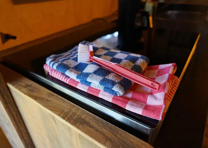 Glamperen Met Eigen Badkamer In De Peel Voor 6 Pers Happy Glamping Behelp