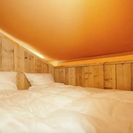 Glamperen Met Eigen Badkamer In De Peel Voor 6 Pers Happy Tente de luxe
